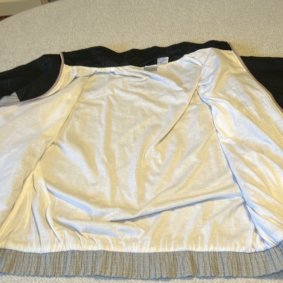 Vintage Black, silver, purple & pink Windbreaker Jacket. Size Large. By Todd 1 - Picture 8 of 13